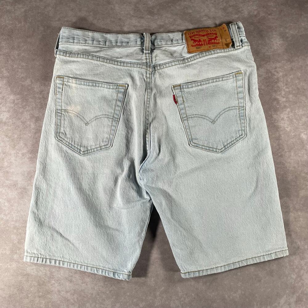 Levi’s 501 Button Fly Light Wash Denim Shorts 32 Waist 5 Pocket Denim Shorts